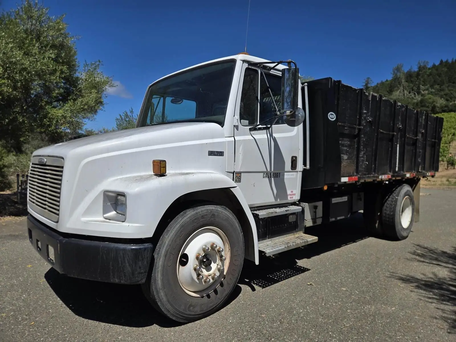 Used 2001 FREIGHTLINER FL70 Dump trucks California US | Ben Kaplan Equipment #1280729