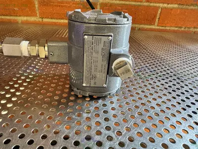 Used DWYER TTE-104-W TEMPERATURE TRANSMITTER 10-35 VDC Transducers California US | Equipment Lab #1437667