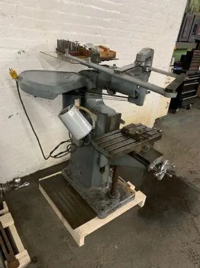 5949-330 Gorton 2-Dimensional Pantograph / Engraver Model P1-2, with Tooling