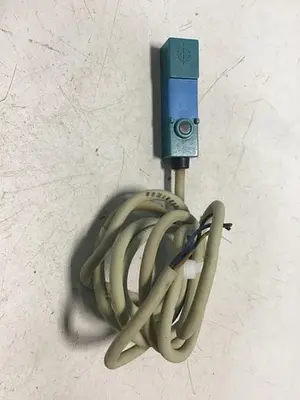USED YAMATAKE FL2-4A6S
