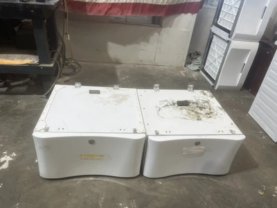 Used ELECTROLUX/FRIGIDAIRE PEDESTAL  SET Residential Appliances Michigan US | Miedema Asset Management Group #1322316
