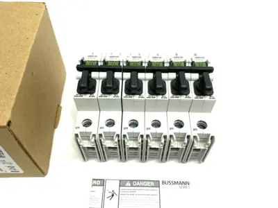 New | in-Stock Eaton Bussmann Fusible Disconnect Switch 1-Pole 374VAC 30A BOX OF 6 Circuit Breakers Michigan US | Maverick Industrial Sales #1389778