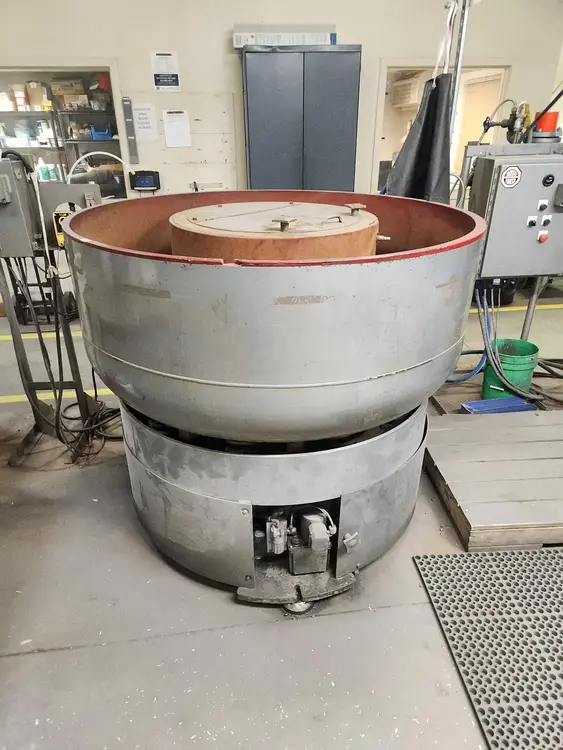 Used 1900 ROTO-FINISH ER-1011 Vibratory Machines Pennsylvania US | Revelation Machinery #402355