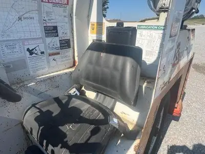 Used 1995 SHUTTLELIFT 3330ELB Mobile Cranes Tennessee US | Moore Equipment #1516704