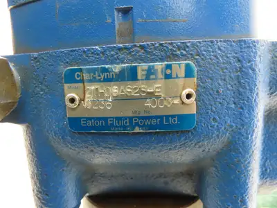 Char-Lynn 2TH08AS2S-E Hydraulic Motor 4" Shaft 16-Spline
