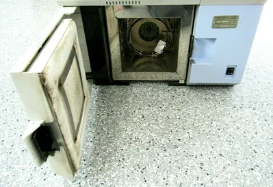 USED PERKINS N6119100 AUTOSYSTEM XL GAS CHROMATOGRAPH