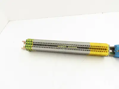 Entrelec Terminal Block Connector DIN Rail 24-10AWG 4mm² 600V 25A Lot of 150