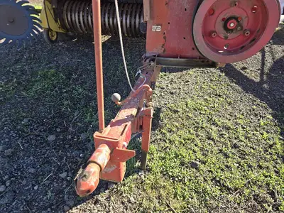 USED 1990 NEW HOLLAND 515