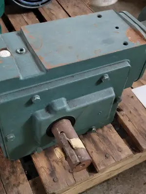 Used DODGE DODGE GEAR BOX 56C262B090 ID: 140C262B090K1ADD NO: SC262B090NK1 RATIO 90:1 / 1750 RPM Gearboxes | ND Industrial Surplus #1216839