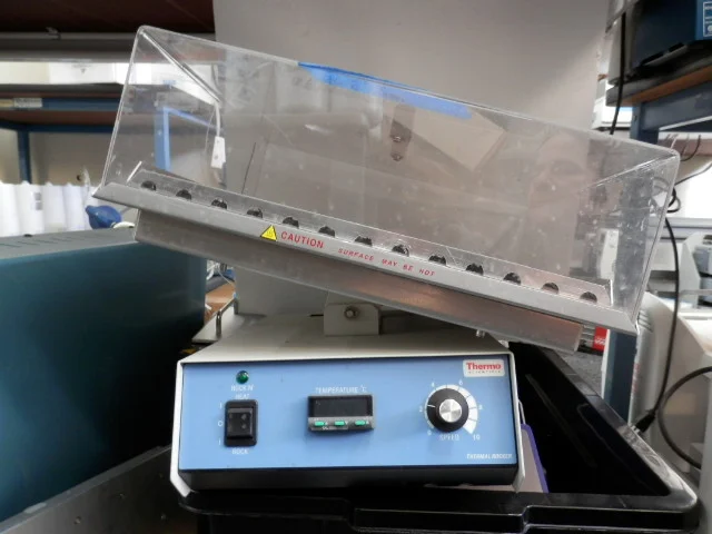 Used _UNKNOWN_ _UNKNOWN_ Incubator Shakers California US | Biotech Equipment Sales #1464475