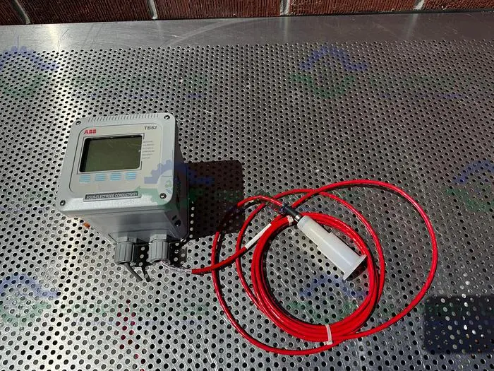 Used ABB TB82EC1010010 CONDUCTIVITY TRANSMITTER 4-20 MA W/ SENSOR Misc Electrical & Power Parts | Equipment Lab #486543