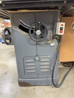 Used DELTA _UNKNOWN_ Woodworking Table Saws California US | MachineryMax #1288161
