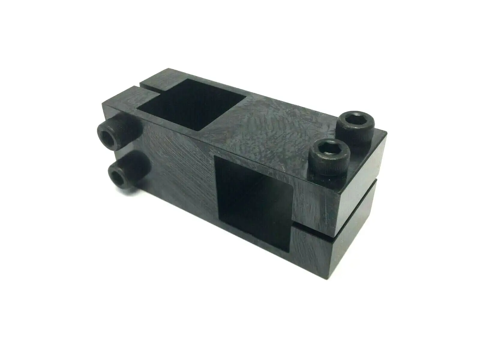 USED MISUMI SQUARE STRUT CLAMP 25MM DIAMETER