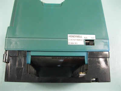 USED Honeywell ["RM7890 B 1014", "RM7800 M 1011"]