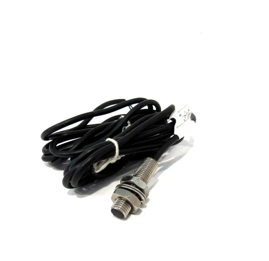ALLEN BRADLEY 871C-D1NP8-E2 PROXIMITY SWITCH 871CD1NP8E2 NEW SURPLUS