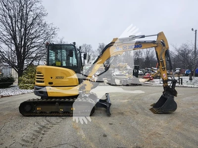 USED 2021 XCMG XE55U