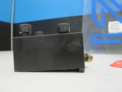 USED HAAS BOT10