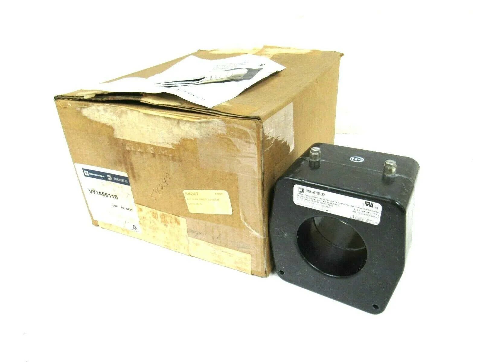 NEW TELEMECANIQUE VY1A66110 CURRENT TRANSFORMER 76R-751 RATIO 750:5