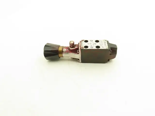 Rexroth HydroNorma 4WMD 5 N2.3/F Hydraulic Directional Valve Manual Rotary Knob