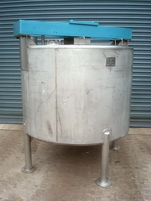 1,000L S/S Enclosed Mixing Tank