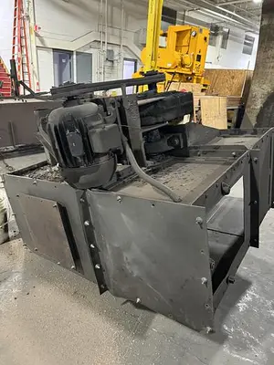 USED UNIVERSAL BUCKET ELEVATOR