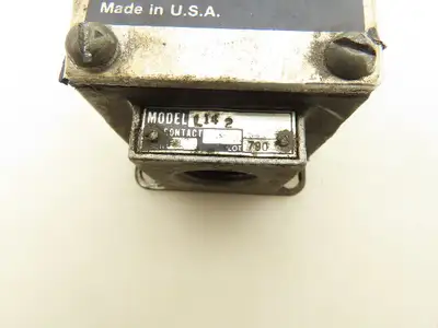R.B.Denison L142 Lox-Switch Limit Switch Series F 17° Pretravel 1 Pole