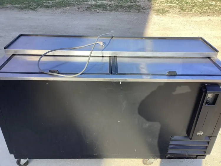 Used Turbo Air TBC-65SB Refrigerators | Grocery Equipment Sales #1066267