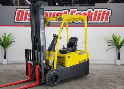 USED 2005 HYSTER J40XMT