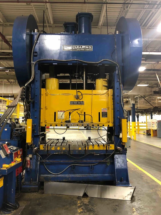 Used 1984 USI CLEARING #S2-250-84-54 Straight Side Presses Michigan US | Universal Press & Machinery (UPM) #5090