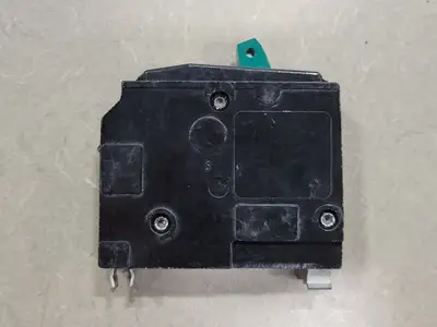 USED SQUARE D QO130