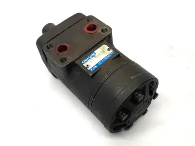 Used Eaton Char-Lynn Hydraulic Motor 1" Keyed Shaft 4-Bolt Mount Hydraulic and Pneumatic Motors Michigan US | Maverick Industrial Sales #1393474