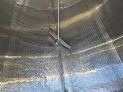 Paul Mueller Horizontal 2000 Gallon Tank