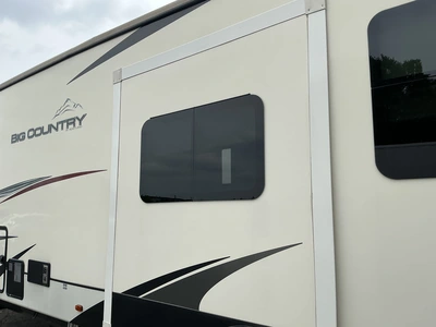Used 2019 HEARTLAND BIG COUNTRY 3806RKD Campers, Caravans, Motorhomes Michigan US | Miedema Asset Management Group #1334395