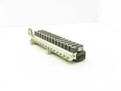 Pneumax OMRB213 Pneumatic Air Manifold Assembly 14 Valves 24vdc 145psi