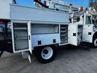 Used 2017 FREIGHTLINER M2 106 Tractors & Trailers Florida US | Truck and Van Outlet #1506267