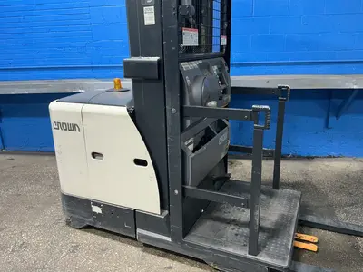 Used CROWN SP352030 Electric Lifters Ohio US | HGR 24 #1446266
