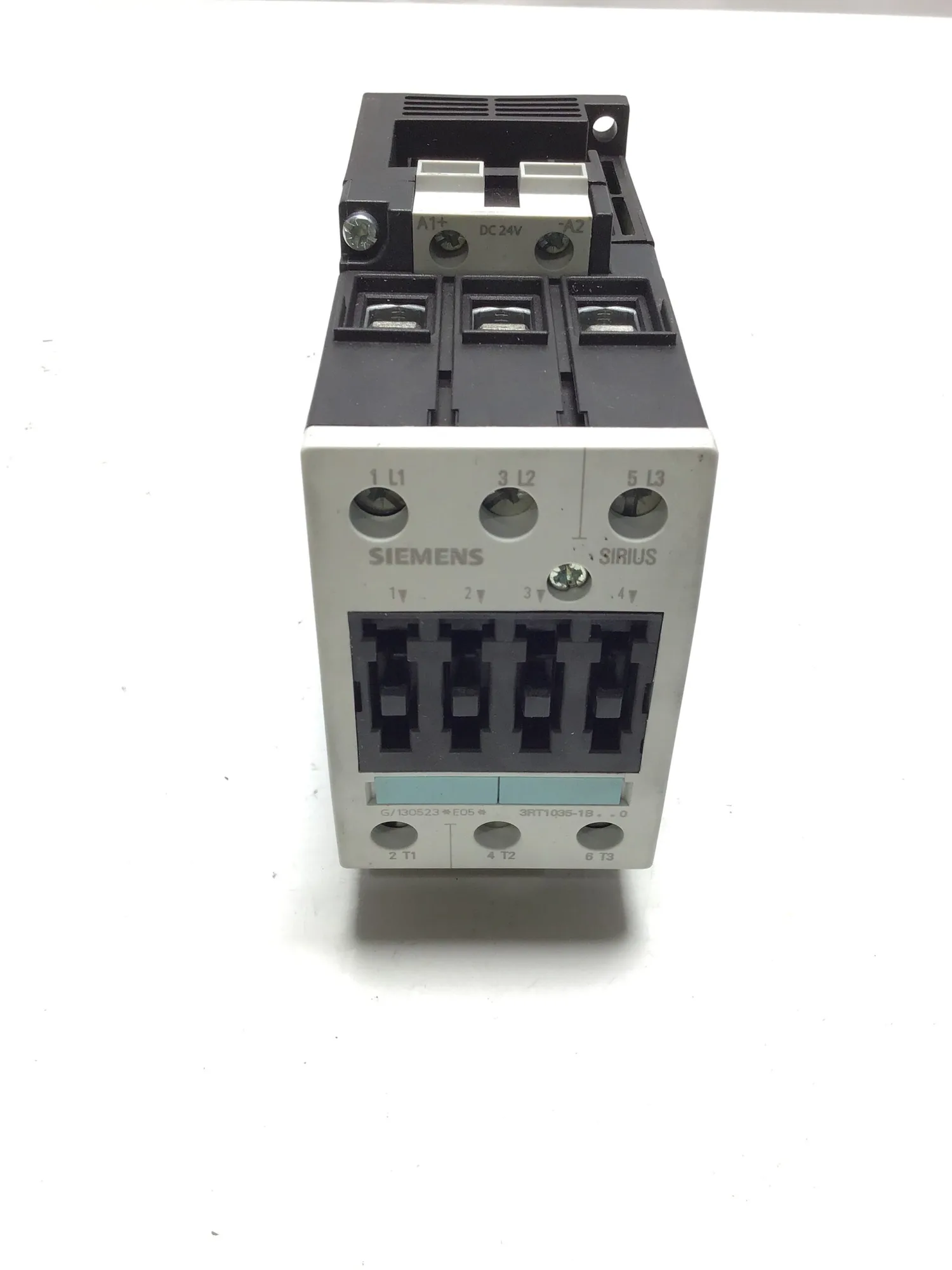 Siemens 3RT1035-1B Industrial Power Contactor 150A