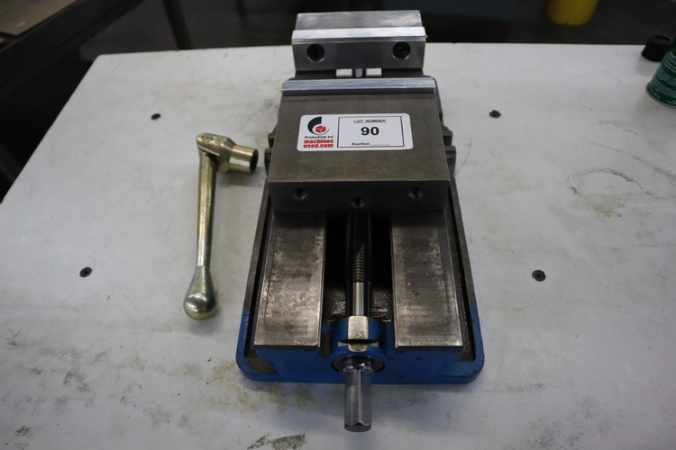 Used KURT WORKHOLDING SOLUTIONS D688 Vises Minnesota US | Machinesused.com #1390017