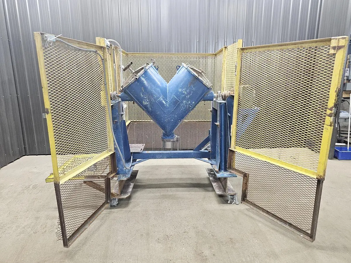 Used Twin Shell Blender, 5 Cubic Feet