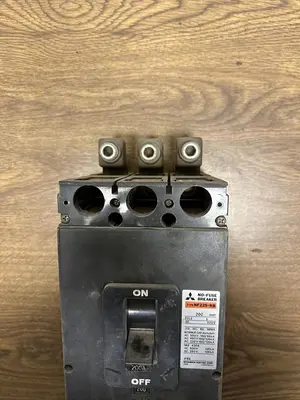 USED MITSUBISHI NF225-RB