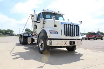 New | in-Stock 2026 INTERNATIONAL HX Rolloff Trucks Texas US | Roll Off Truck World #1491804