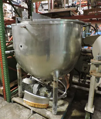 USED GROEN SCRAPE AGITATED JACKET KETTLE 300 GALLON KETTLE