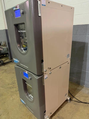 Used _UNKNOWN_ _UNKNOWN_ Incubator Shakers Ohio US | Federal Equipment Company #1365540