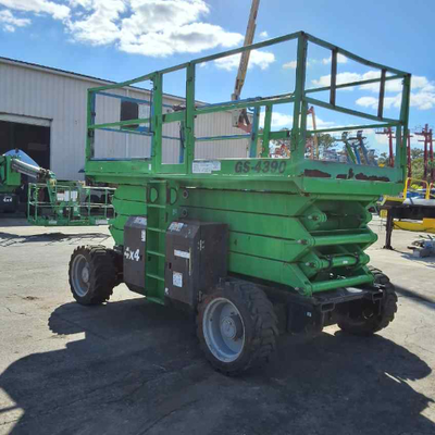 USED 2017 Genie GS-4390RT