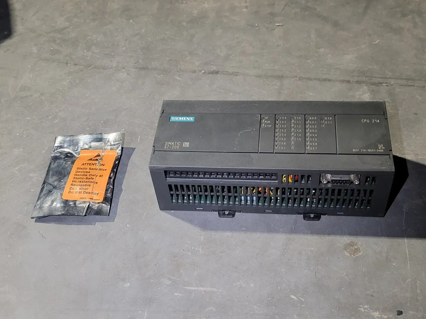 NEW SIEMENS 1P6ES7 214-1BC01-0XB0