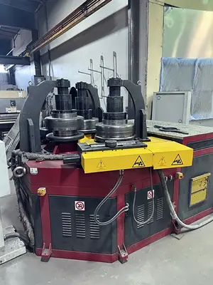 USED 2012 Tauring Alpha 200