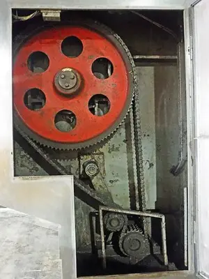 OSHIKIRI 1300 LB CAPACITY HORIZONTAL MIXER