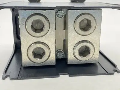 USED MARATHON POWER DISTRIBUTION BLOCK 950A 600V