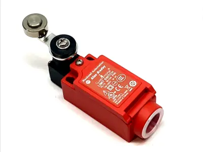 NEW ALLEN-BRADLEY SAFETY LIMIT SWITCH