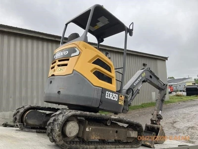 Used 2015 VOLVO ECR25D Crawler Excavators - Mini New York US | Beck Equipment #1509343